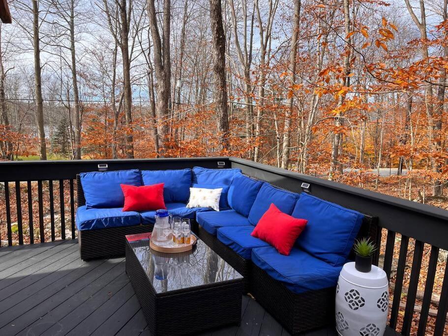 Stylish And Cozy Cabin, Walking Distance To Big Bass Lake Gouldsboro Bagian luar foto